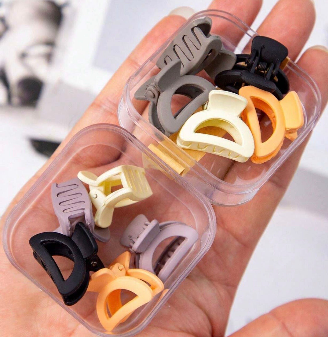 10 Small Neutral Coloured Claw Clips in plastic tub